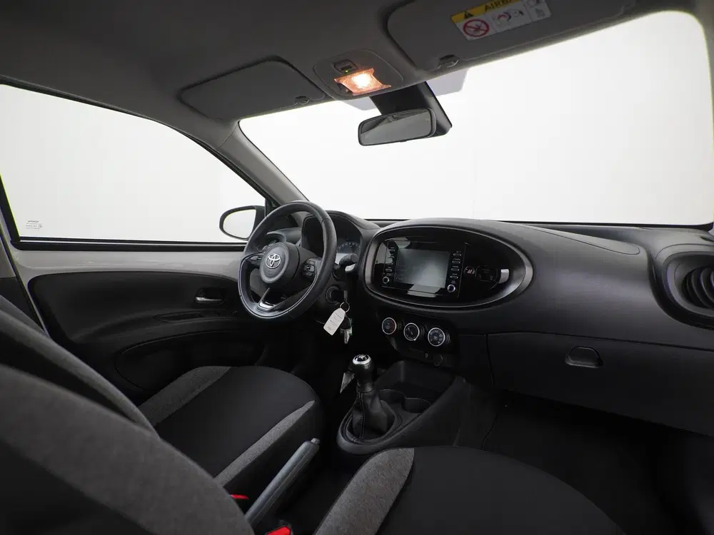 Toyota Aygo X 1.0 VVT-i MT Play uit 2023, foto 2