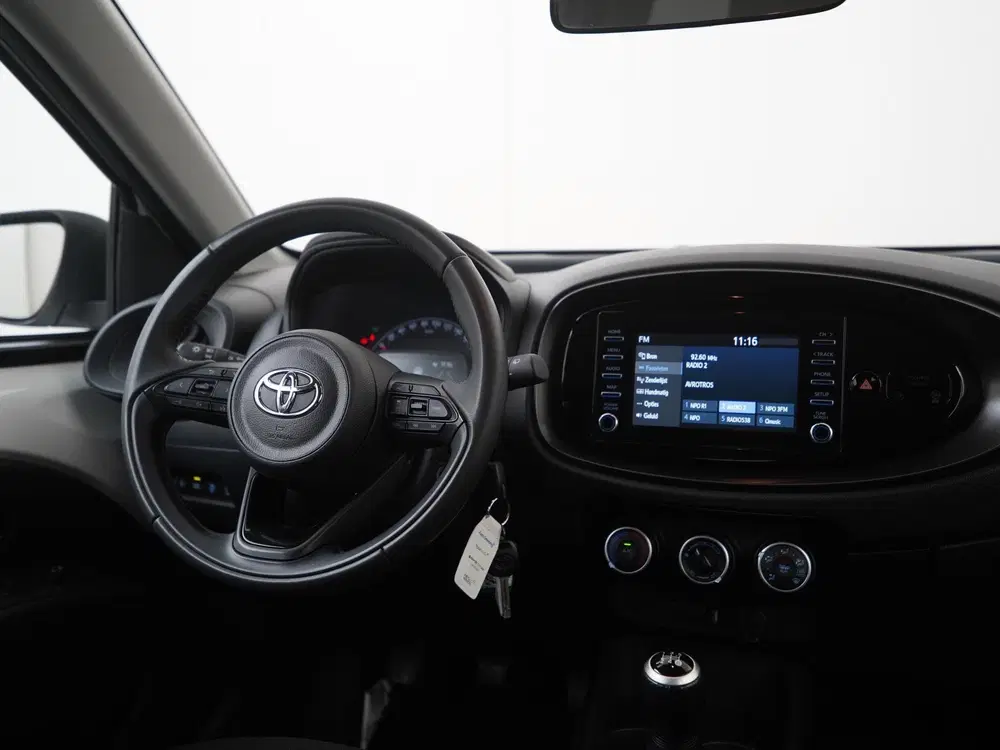 Toyota Aygo X 1.0 VVT-i MT Play uit 2023, foto 5