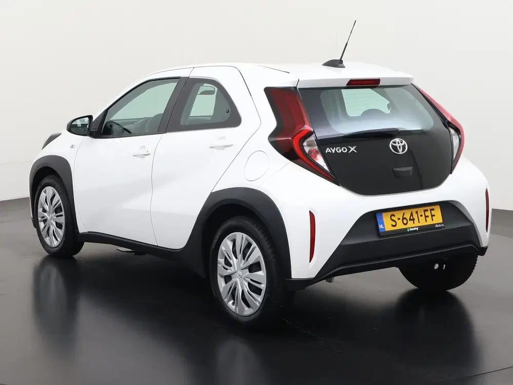 Toyota Aygo X 1.0 VVT-i MT Play uit 2023, foto 6