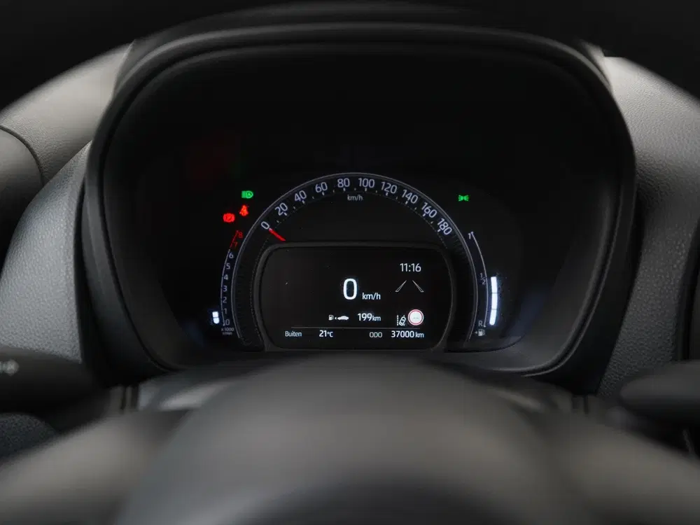 Toyota Aygo X 1.0 VVT-i MT Play uit 2023, foto 8