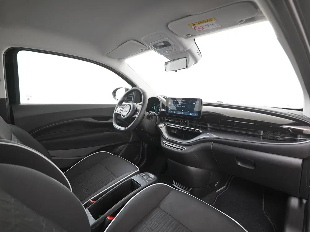 Fiat 500e 42 kWh uit 2023, foto 2