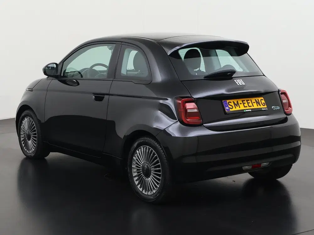 Fiat 500e 42 kWh uit 2023, foto 7