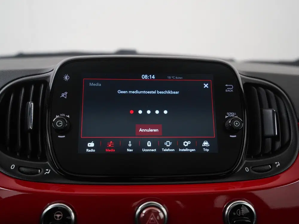 Fiat 500 1.0 Hybrid RED uit 2022, foto 14