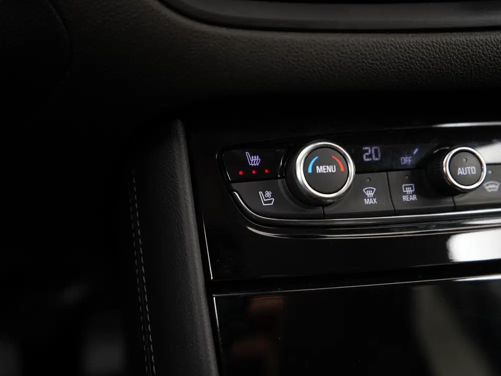 Opel Grandland 1.6 Turbo Plug-In Hybrid 4x4 Ultimate uit 2022, foto 13