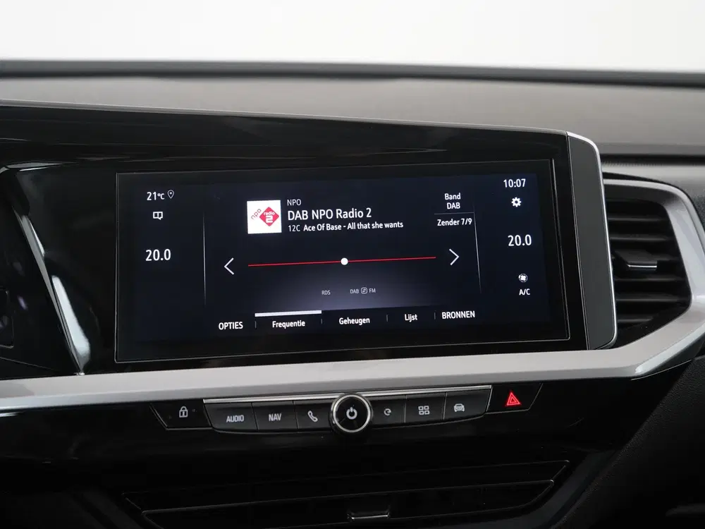 Opel Grandland 1.6 Turbo Plug-In Hybrid 4x4 Ultimate uit 2022, foto 15