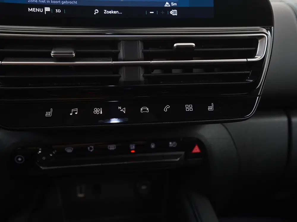 Citroën C5 Aircross Citroen C5 Aircross 1.6 Plug-in Hybrid 225 uit 2023, foto 13