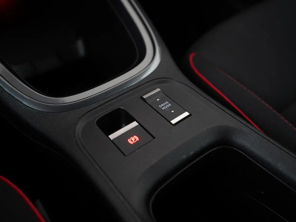 Fiat 600e RED 54 kWh uit 2023, foto 10