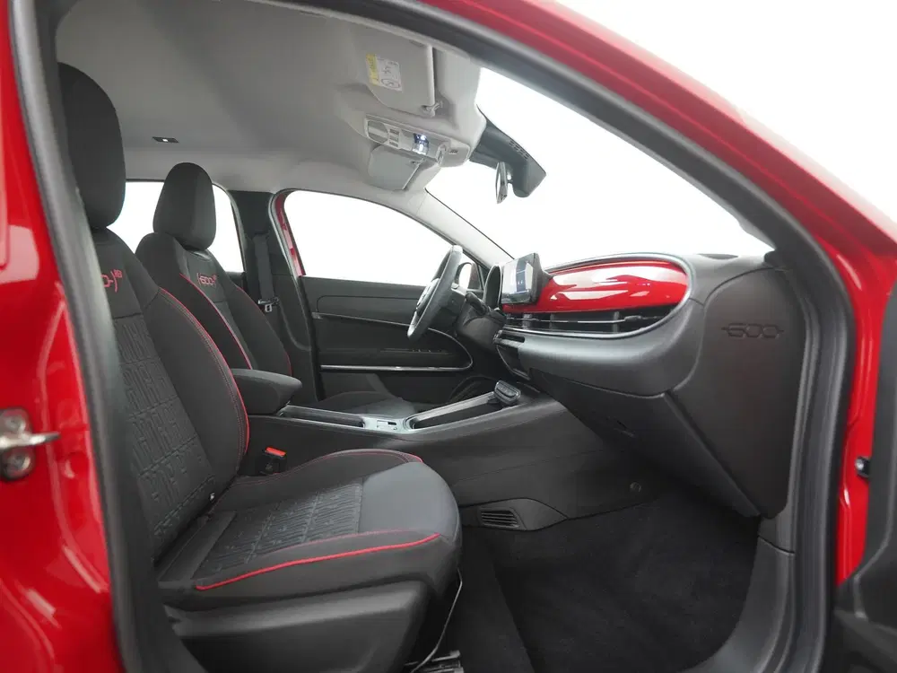 Fiat 600e RED 54 kWh uit 2023, foto 3
