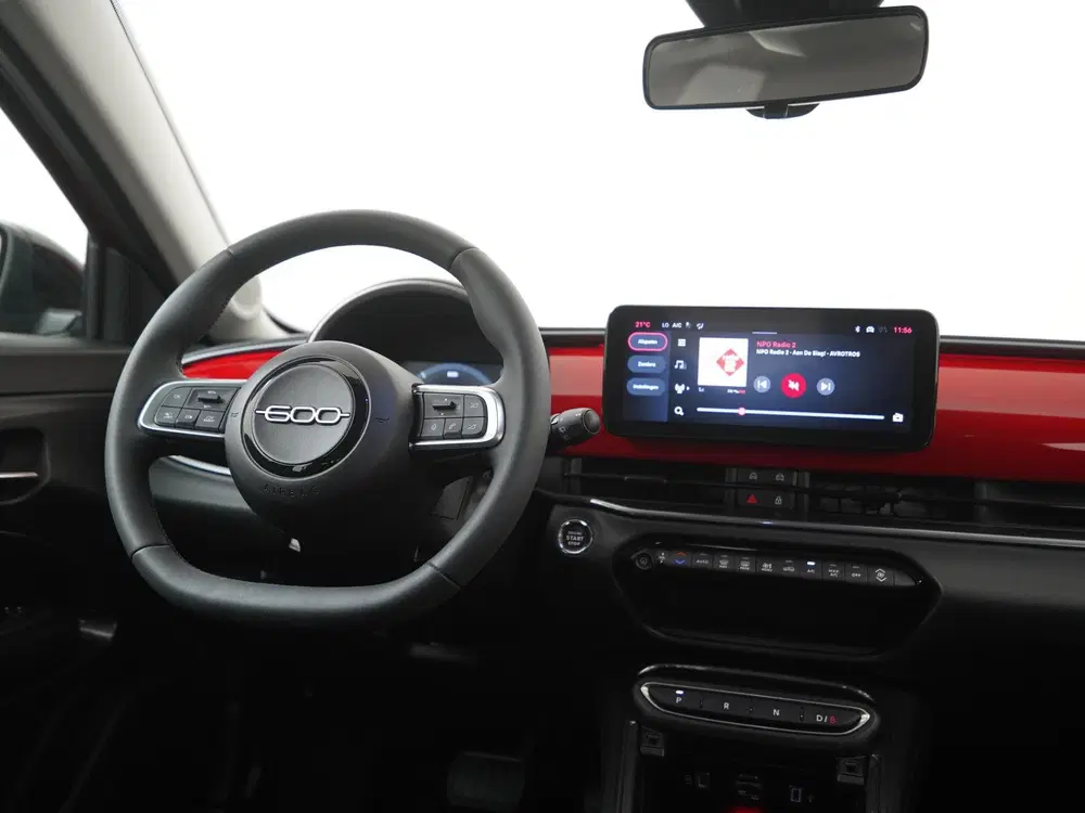 Fiat 600e RED 54 kWh uit 2023, foto 5