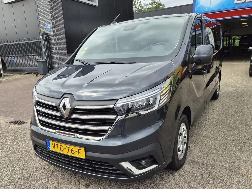 Renault Trafic 2.0 dCi 110 T29 L2H1 DC Work Edition Dubbe uit 2023, foto 2
