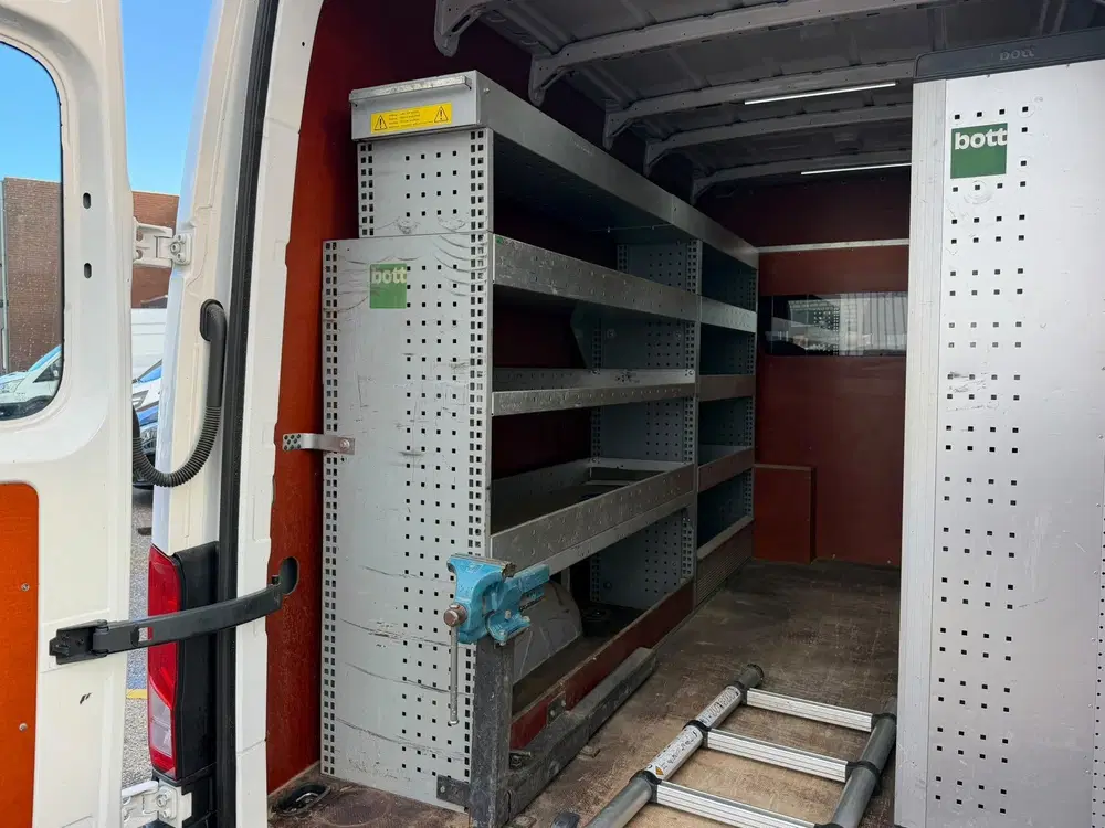 Volkswagen Crafter 35 2.0 TDI 140PK L3H3 RWD uit 2020, foto 11