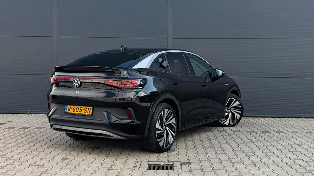 Volkswagen ID.5 Pro 77 kWh 204pk SoH 97% uit 2022, foto 2