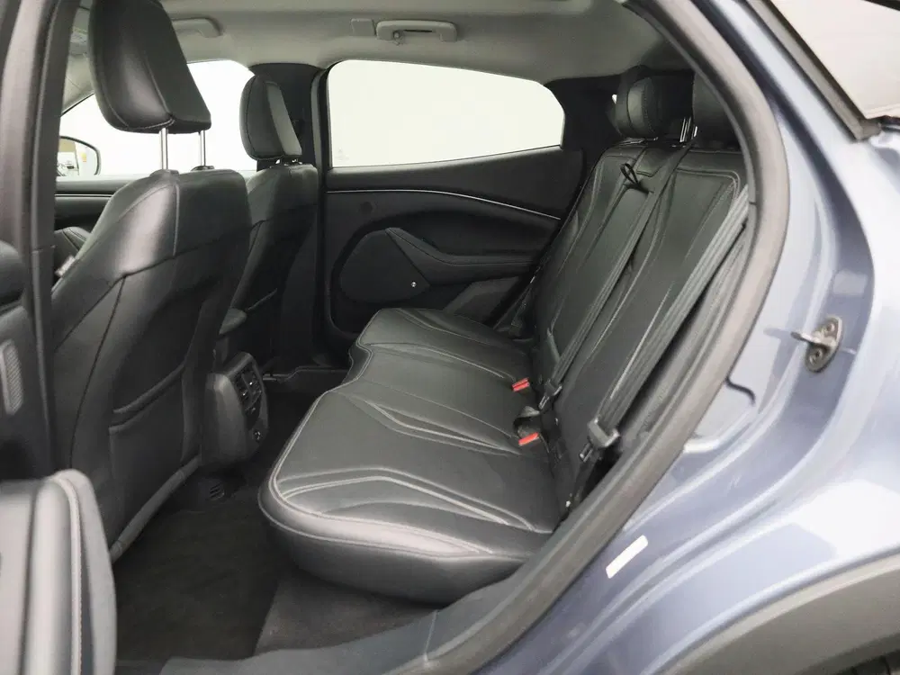 Ford Mustang Mach-E RWD 75 kWh dodehoekdetectie uit 2021, foto 12
