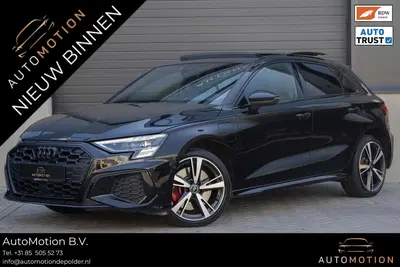 Audi A3 45TFSIe S-line Competition PANO MATRIX CAM uit 2021