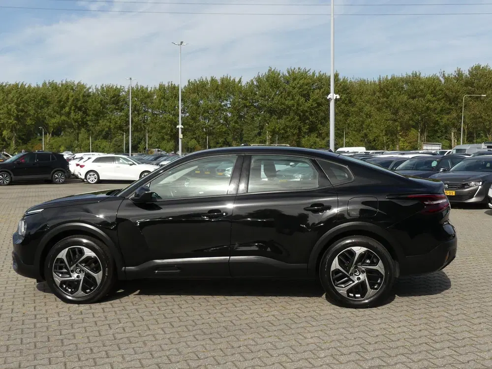 Citroën C4 Citroen C4 X 1.2 Puretech EAT8 Automaat 13 uit 2023, foto 3