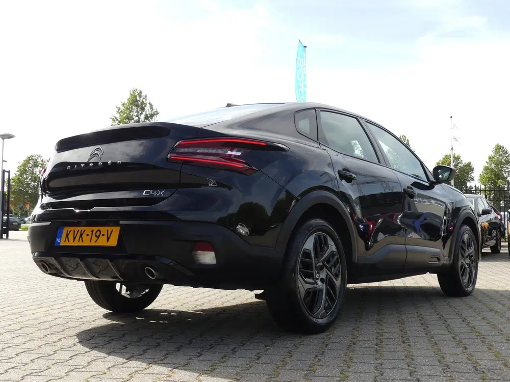 Citroën C4 Citroen C4 X 1.2 Puretech EAT8 Automaat 13 uit 2023, foto 5
