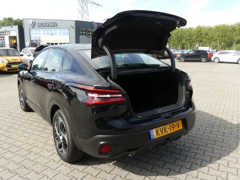 Citroën C4 Citroen C4 X 1.2 Puretech EAT8 Automaat 13 uit 2023, foto 8