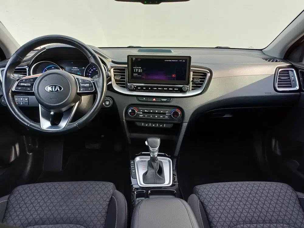 Kia Ceed 1.6 GDI PHEV DynamicPlusLine uit 2021, foto 10
