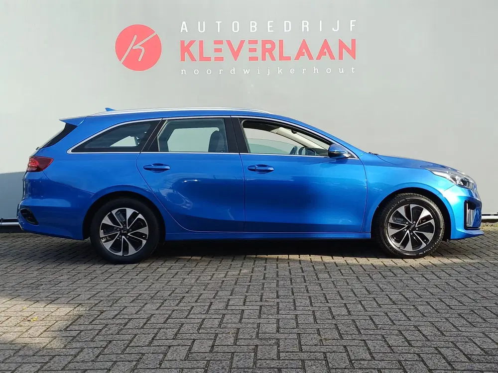 Kia Ceed 1.6 GDI PHEV DynamicPlusLine uit 2021, foto 2
