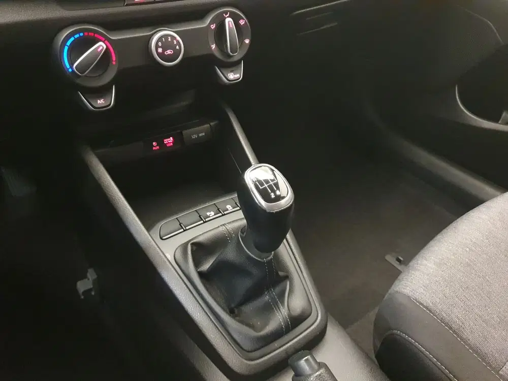 Kia Stonic 1.0 T-GDi DynamicLine Airco uit 2019, foto 9