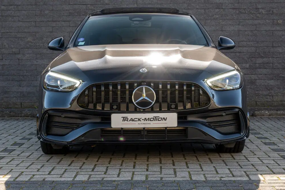 Mercedes-Benz C-Klasse 300 e AMG Line Panoramadak uit 2022, foto 3