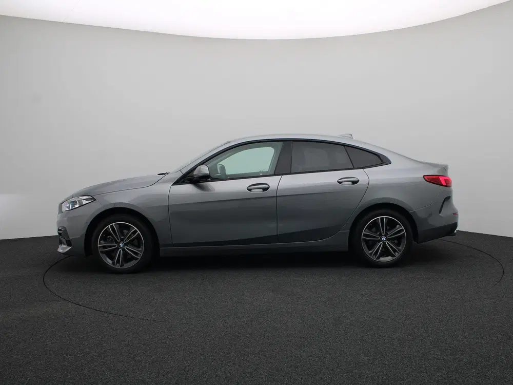 BMW 2-serie Gran Coupé 218i uit 2023, foto 4