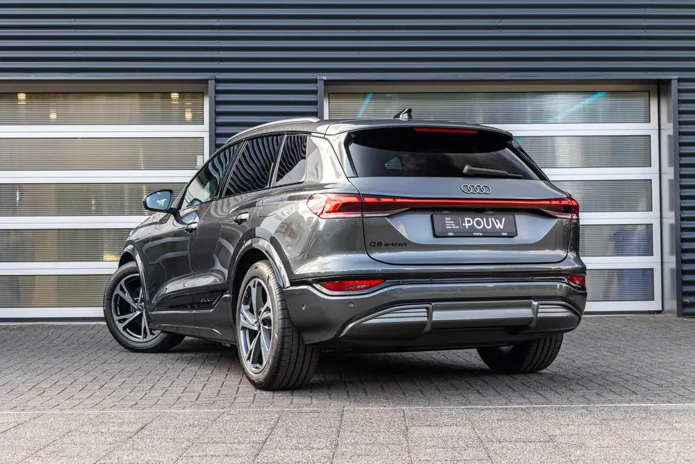 Audi Q6 e-tron 306pk S Edition Performance 100 kWh uit 2026, foto 11