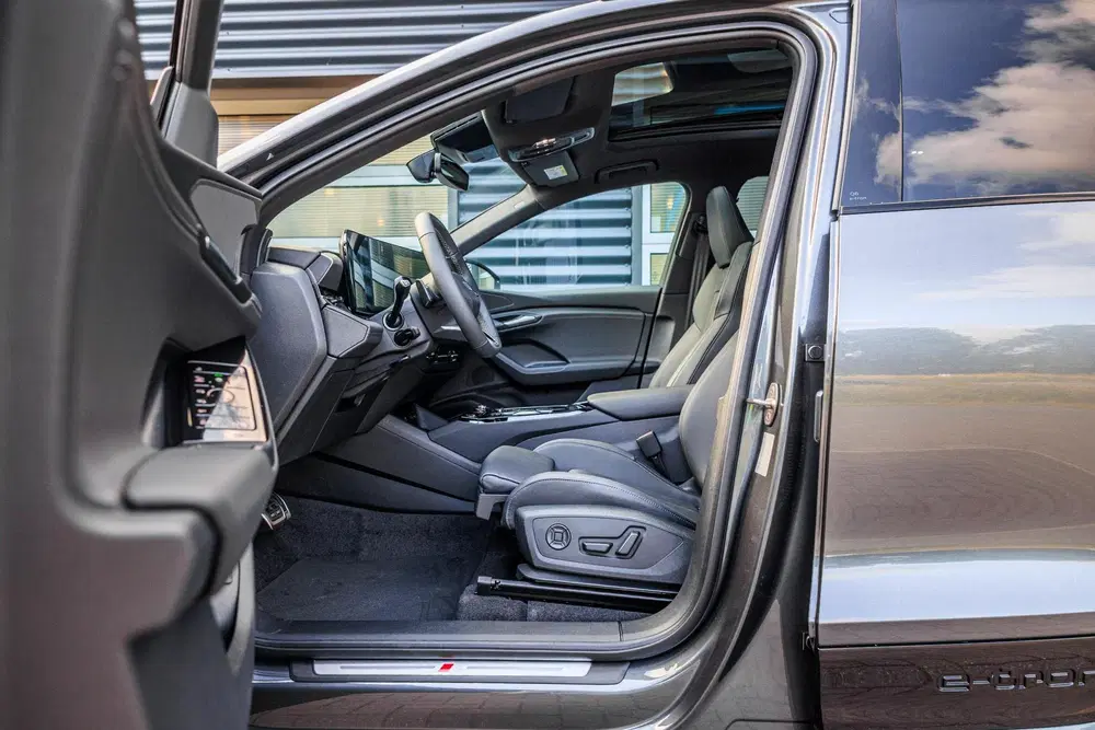 Audi Q6 e-tron 306pk S Edition Performance 100 kWh uit 2026, foto 14