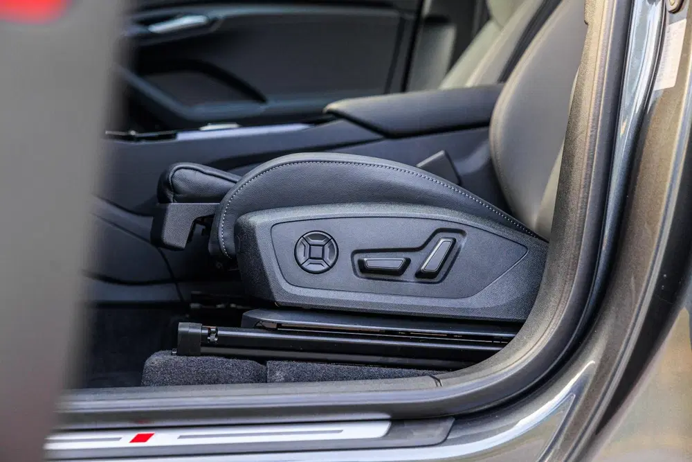 Audi Q6 e-tron 306pk S Edition Performance 100 kWh uit 2026, foto 15
