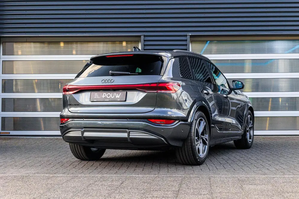 Audi Q6 e-tron 306pk S Edition Performance 100 kWh uit 2026, foto 2