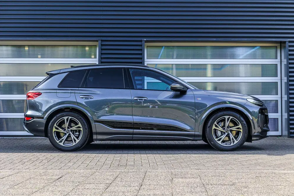 Audi Q6 e-tron 306pk S Edition Performance 100 kWh uit 2026, foto 3