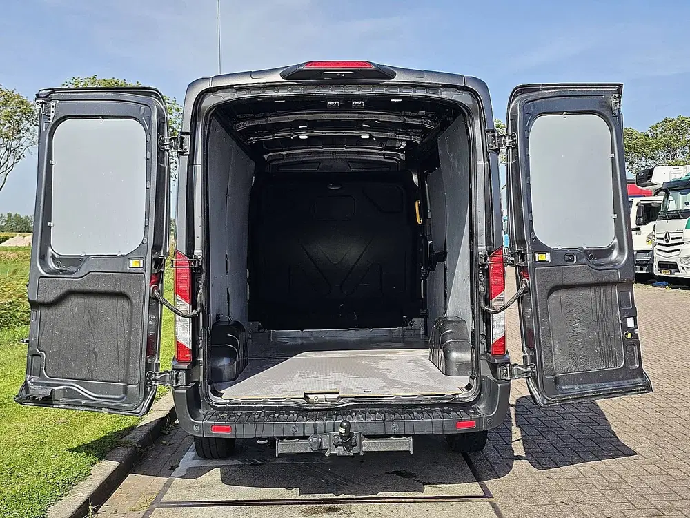 Ford Transit 350 ac automaat euro6 uit 2024, foto 12
