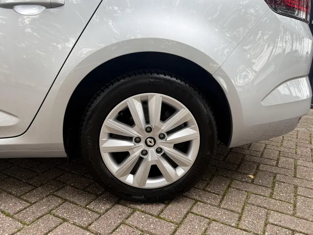 Renault Megane Mégane Estate 1.3 TCe 140 uit 2023, foto 9