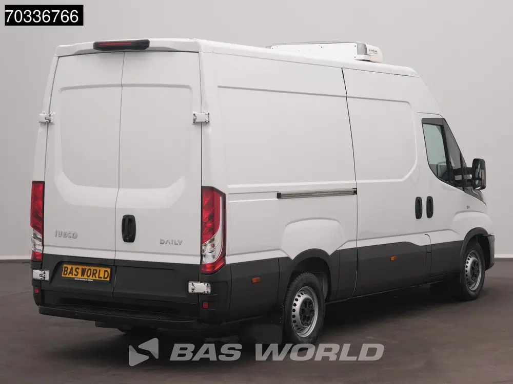 Iveco Daily Automaat Koel uit 2023, foto 2