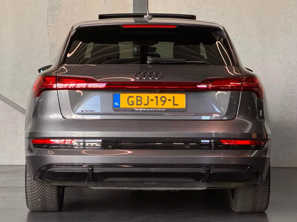 Audi e-tron 55 S uit 2021, foto 4