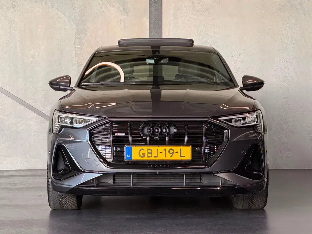 Audi e-tron 55 S uit 2021, foto 9