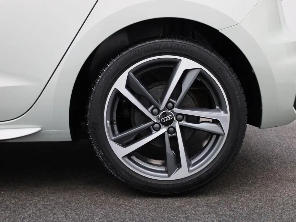 Audi A1 25 TFSI S edition l Adaptive cruise contro uit 2025, foto 13
