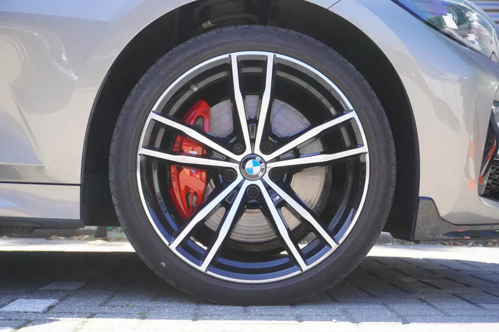 BMW 3-serie Sedan 330e uit 2021, foto 6
