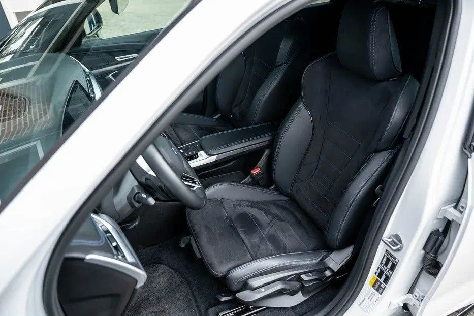 BMW X1 30e xDrive M Sport uit 2024, foto 11