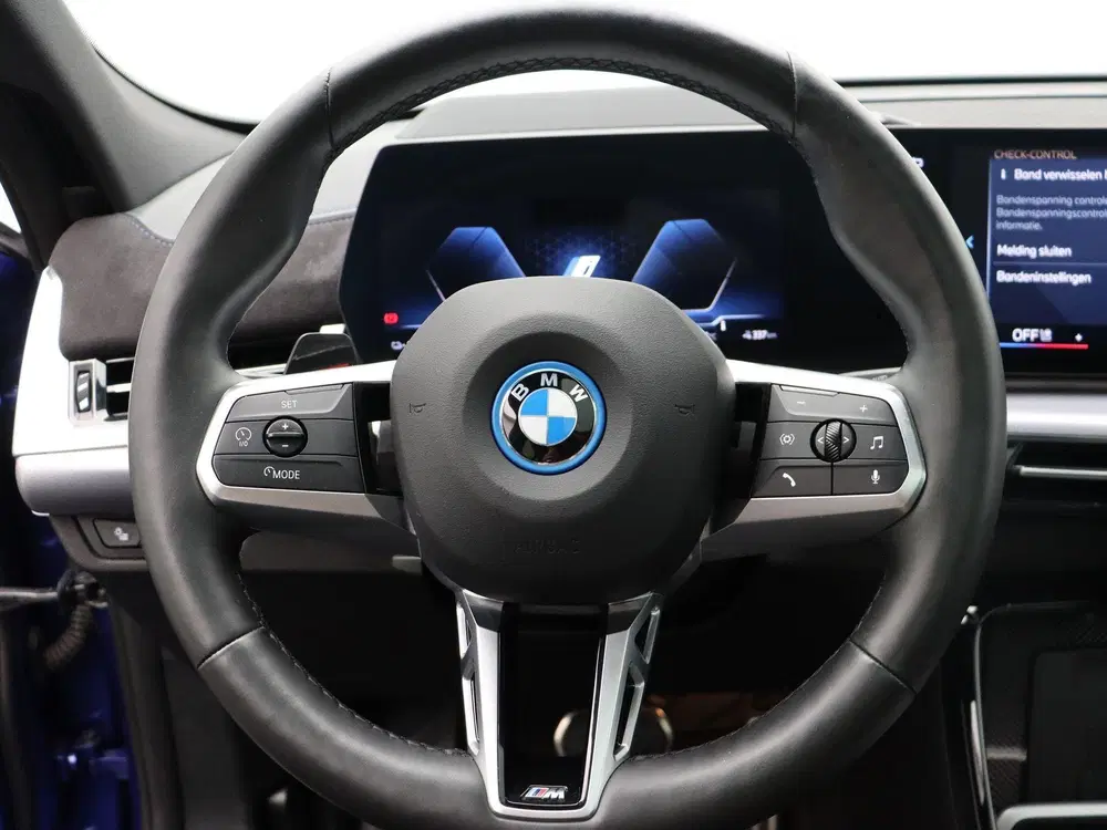 BMW iX2 xDrive30 M Sportpakket Pro uit 2024, foto 15