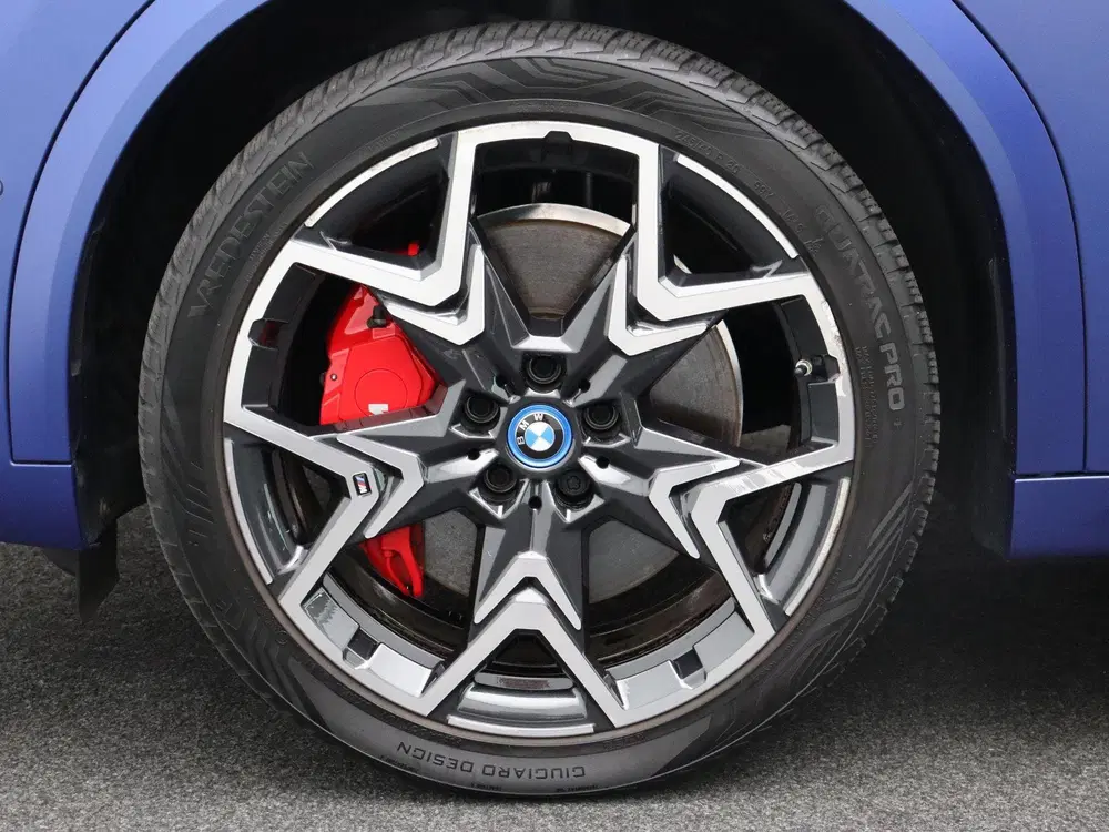 BMW iX2 xDrive30 M Sportpakket Pro uit 2024, foto 6