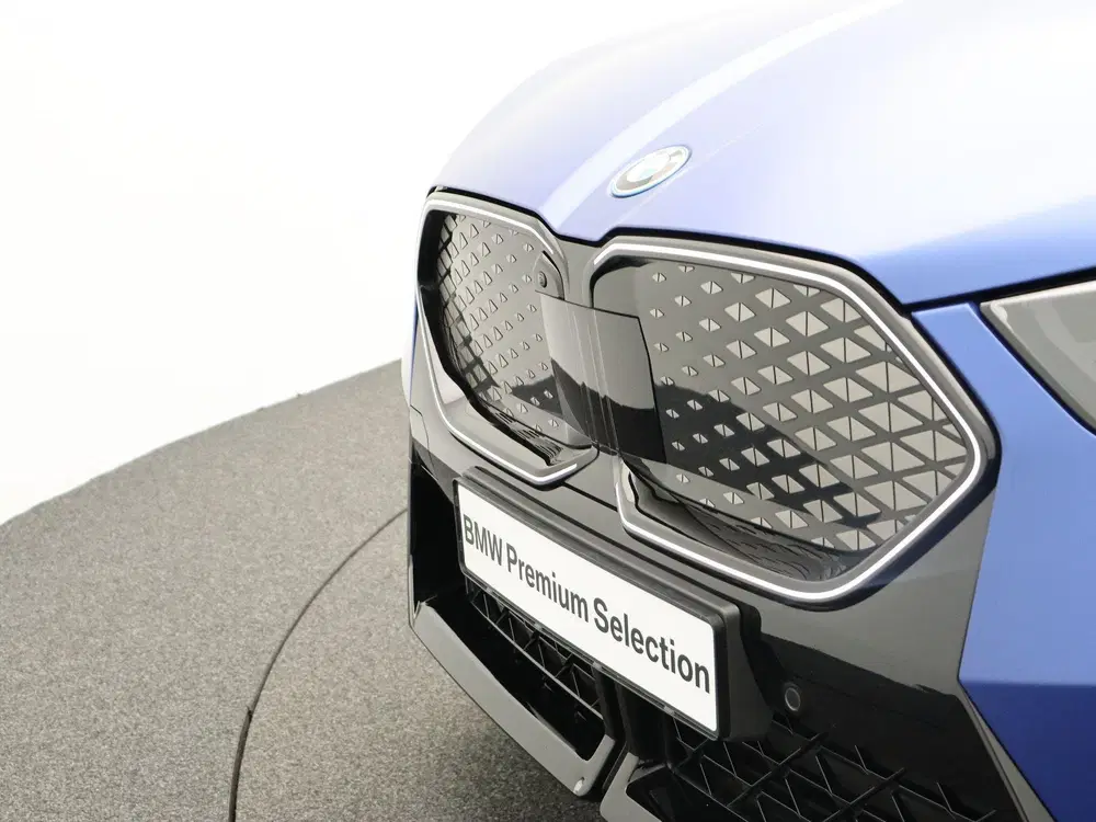BMW iX2 xDrive30 M Sportpakket Pro uit 2024, foto 8