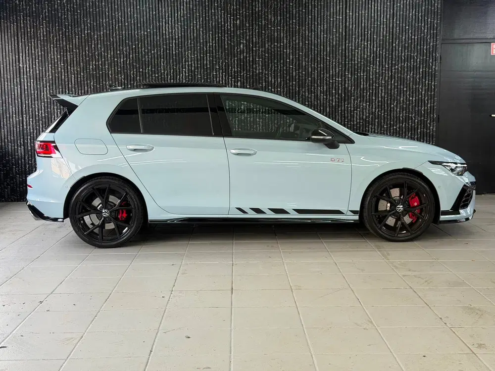 Volkswagen Golf 2.0 TSI GTI uit 2025, foto 9