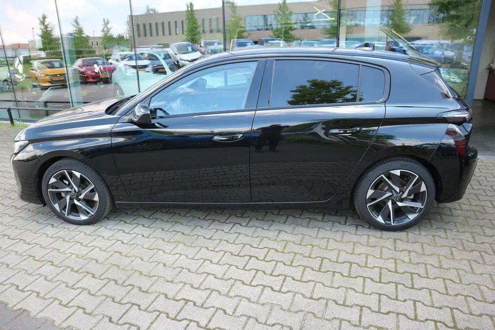 Peugeot 308 1.2 PureTech Allure Pack 130PK LEDER CAMER uit 2021, foto 3