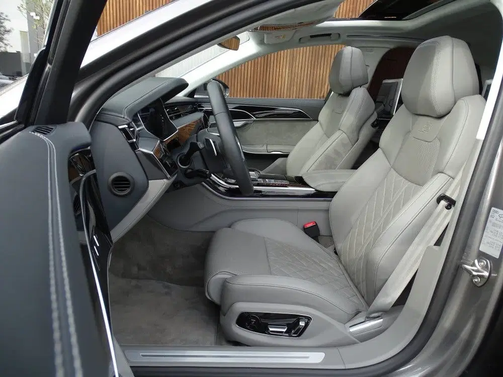 Audi A8 60 TFSie 462PK S-Line uit 2019, foto 14