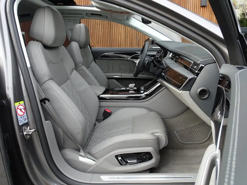 Audi A8 60 TFSie 462PK S-Line uit 2019, foto 15