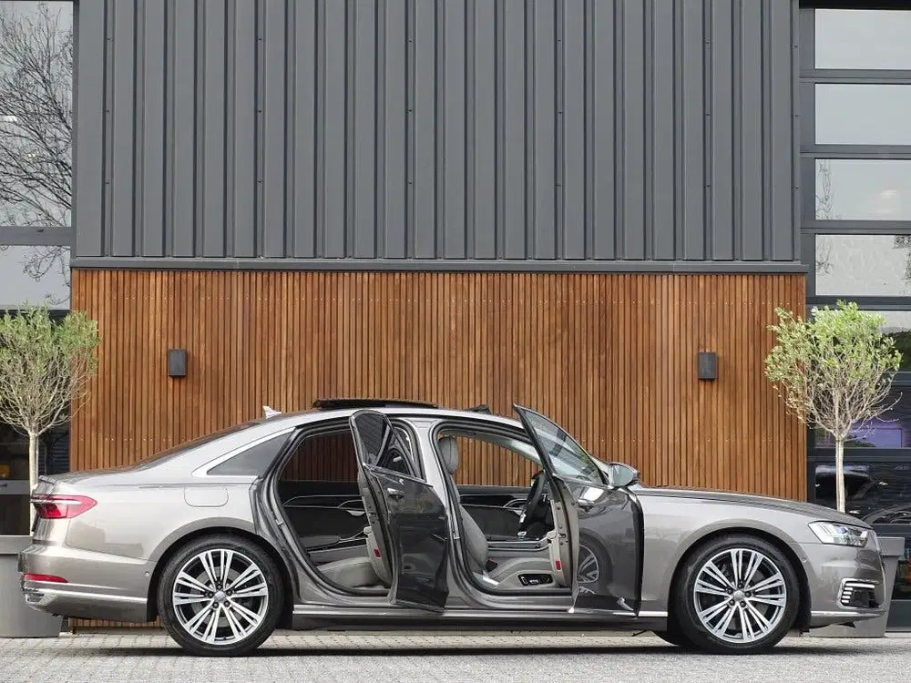 Audi A8 60 TFSie 462PK S-Line uit 2019, foto 4