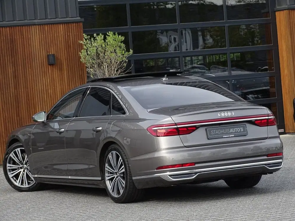 Audi A8 60 TFSie 462PK S-Line uit 2019, foto 7