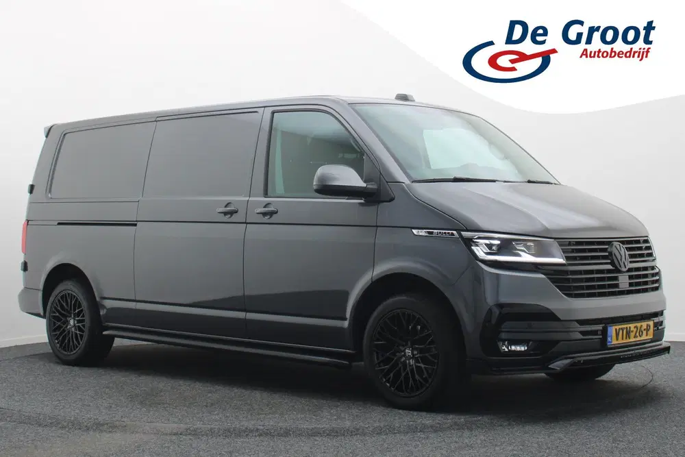 Volkswagen Transporter 2.0 TDI L2H1 28 Bulli 3-Zits uit 2023