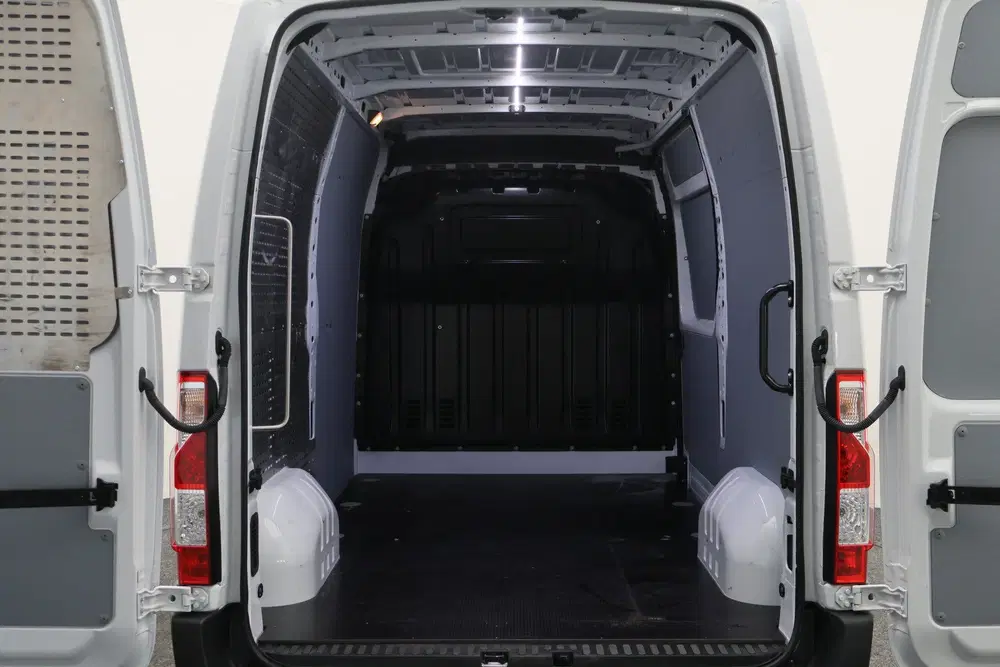 Renault Master T35 2.3 dCi 180 L2H2 3-Zits uit 2024, foto 14